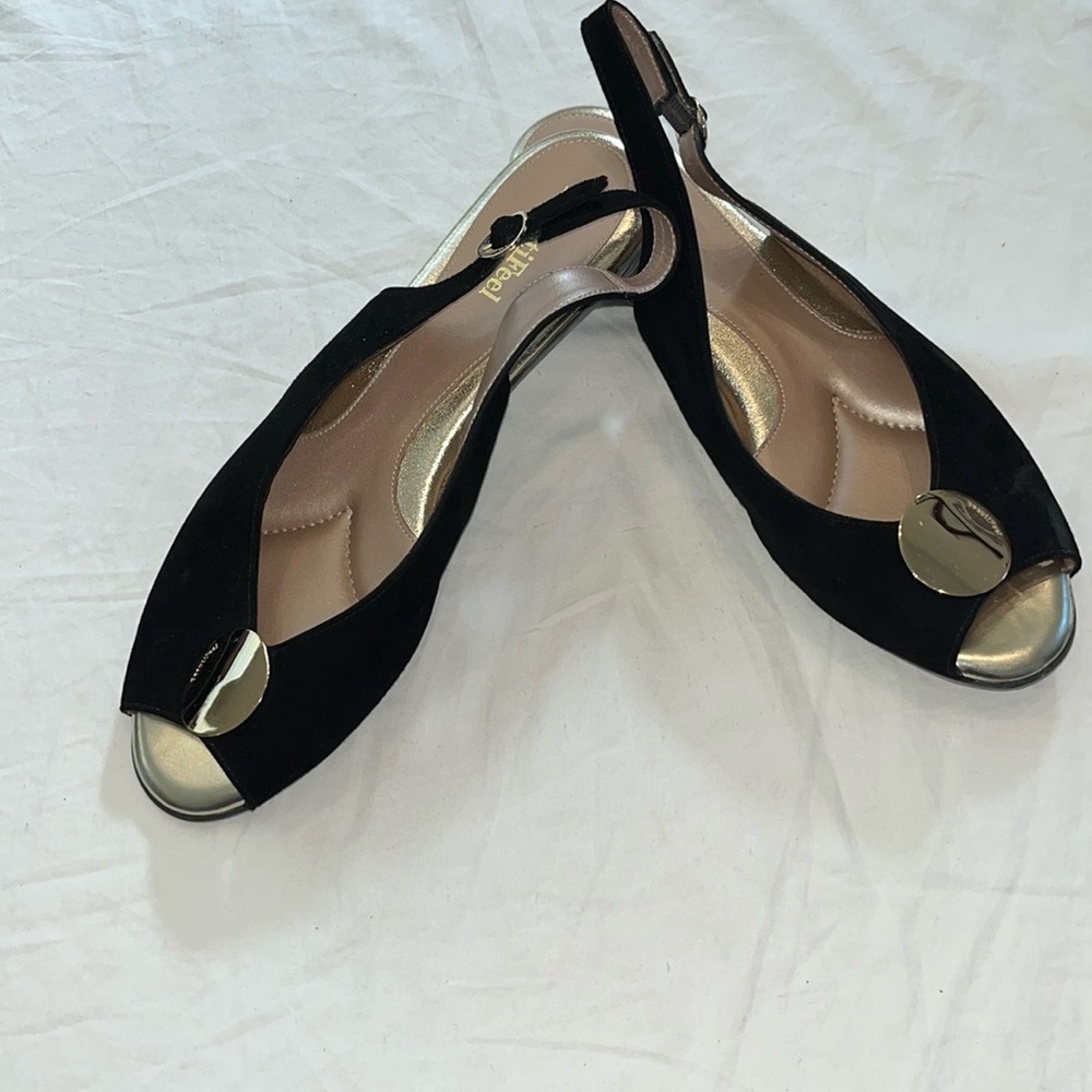 Beautifeel black sling back shoes suede with gold circle medallion on toe 40